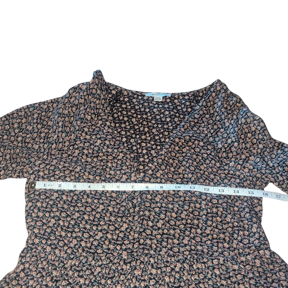 🛍️American Eagle Outfitters Black and Pink Floral Top - Picture 4 of 5